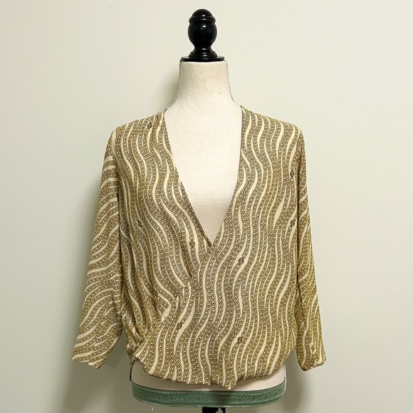 Michael Kors Ivory Gold Chain Print Surplice Hi Lo 3/4 Sleeve V Neck Top Small - Picture 4 of 9
